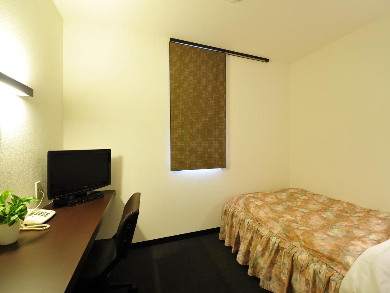 Business Hotel Prince Takamacu Kültér fotó